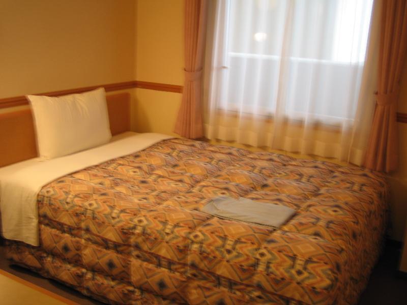 Toyoko Inn Kobe Sannomiya No.2 Exterior foto